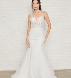 The Gown Connoisseur Review